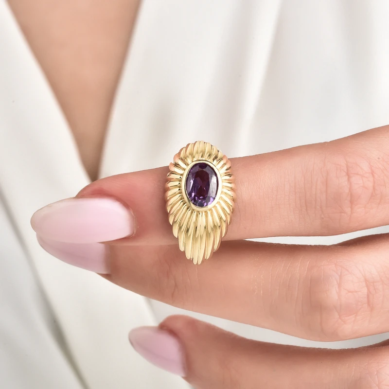 Oval Amethyst Scalloped Dome Ring Image 2
