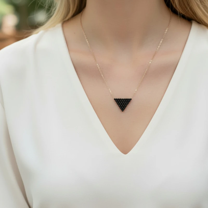 The Roes Gold Pladet Triangle Pendant Image 2